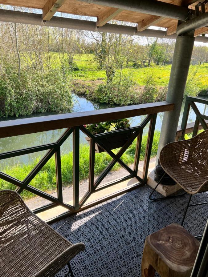 Relais De La Venise Verte Coulon Esterno foto